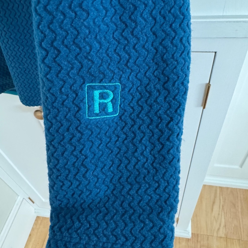 Patagonia Pull Over, New without tags, XS - Picture 2 of 5